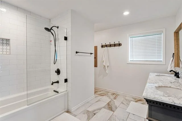 Photo of 138 Pin Oak Drive