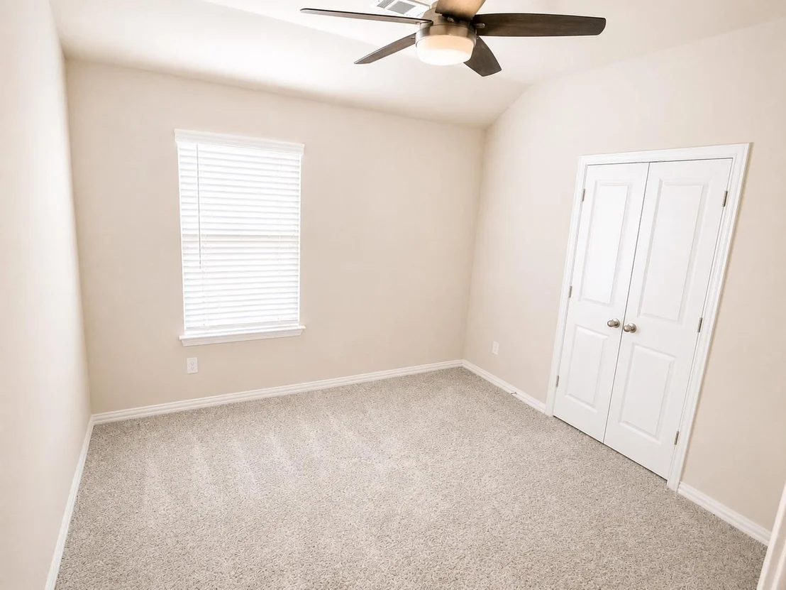 Photo of 136 Bowling Green Avenue