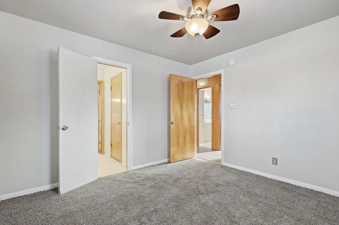 Photo of 107 N 7th Street
