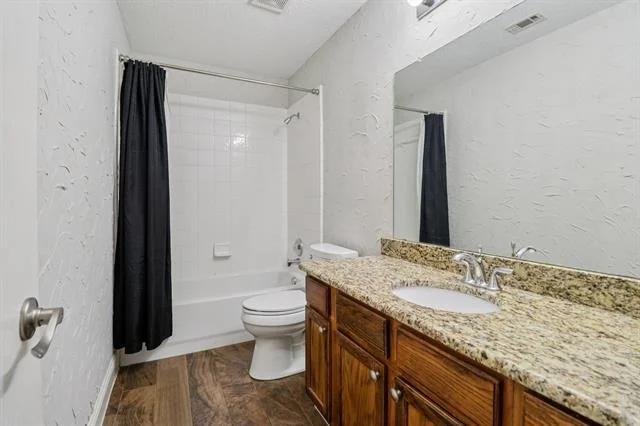 Photo of 1708 Solitude Court