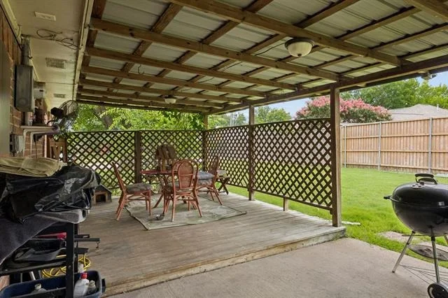Photo of 301 Southlake Drive