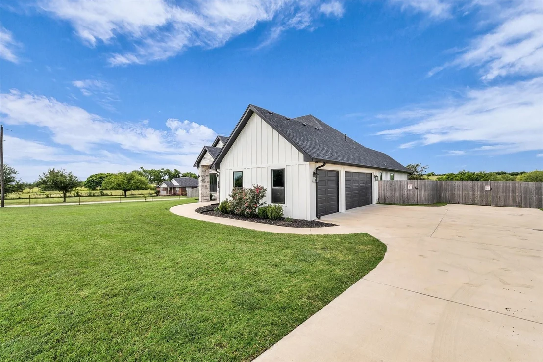 Photo of 2724 Southwinds Drive
