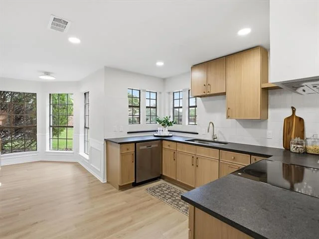 Photo of 2229 Ridgewood