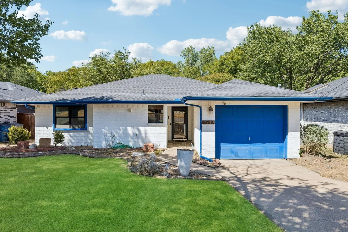 Photo of 2749 Buna Drive