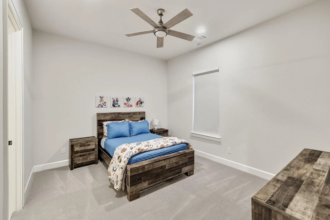 Photo of 660 Louise Drive