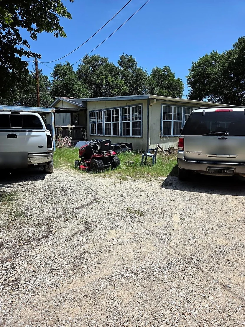 Photo of 1976 County Road 527