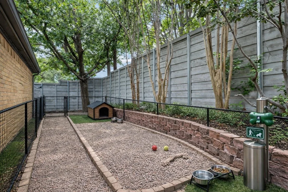 Photo of 7221 Pleasant View Drive