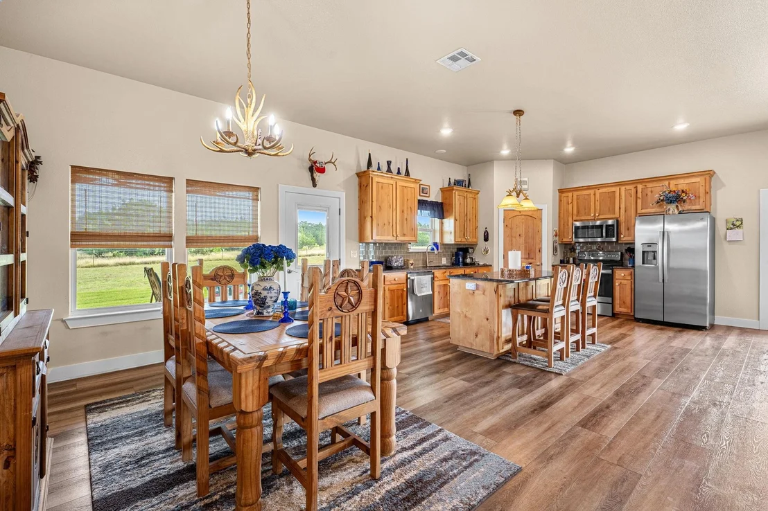 Photo of 1795 County Road 2730