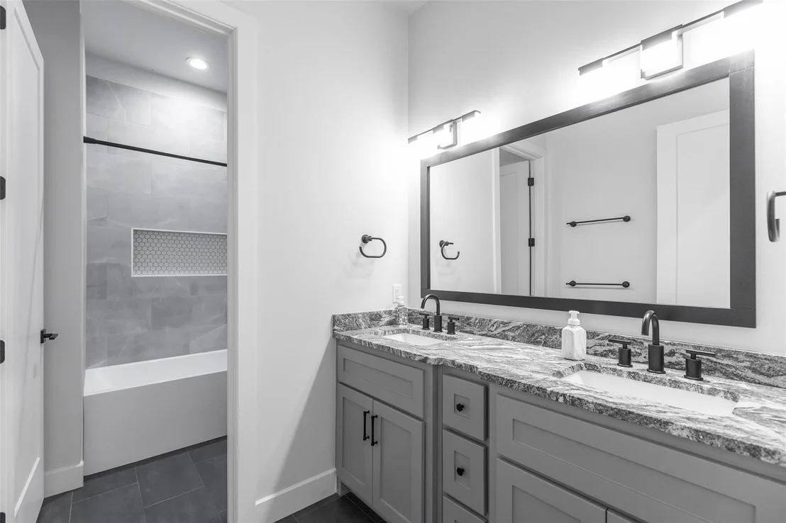 Photo of 8250 Drovers Lane