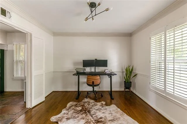 Photo of 6422 Dunstan Lane