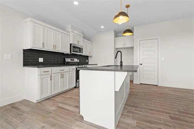 Photo of 16525 Crossing Circle