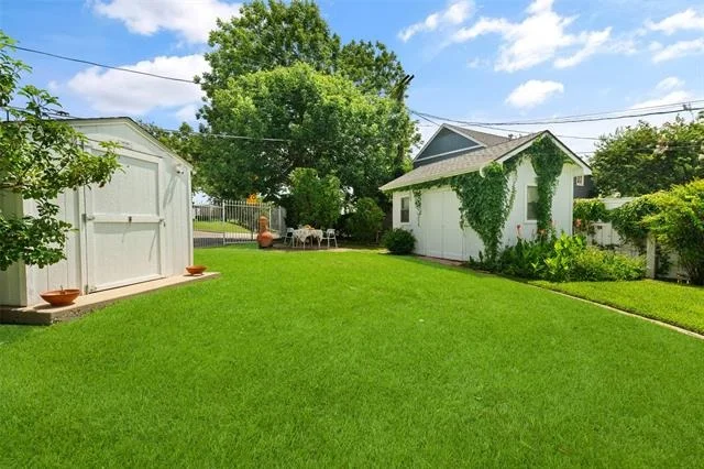 Photo of 622 N Brookside Drive