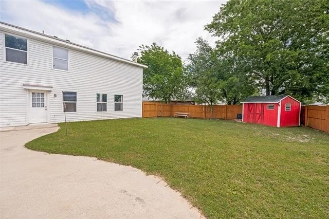 Photo of 920 Kendall Drive