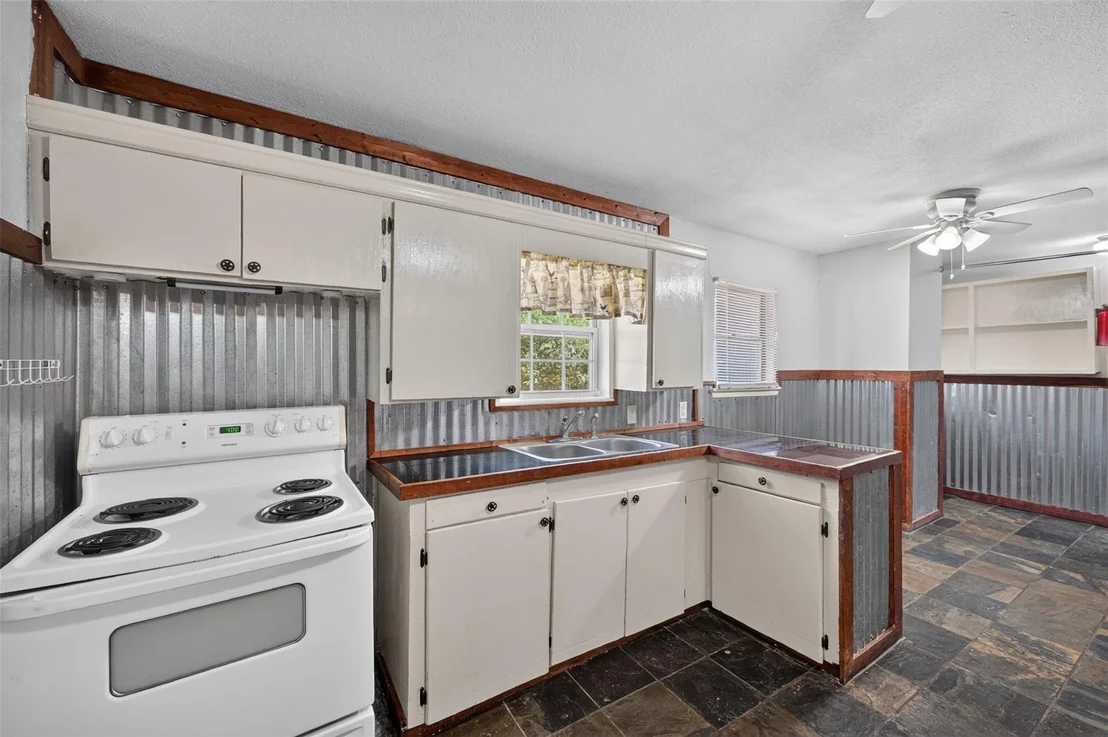 Photo of 610 Jefferson Avenue