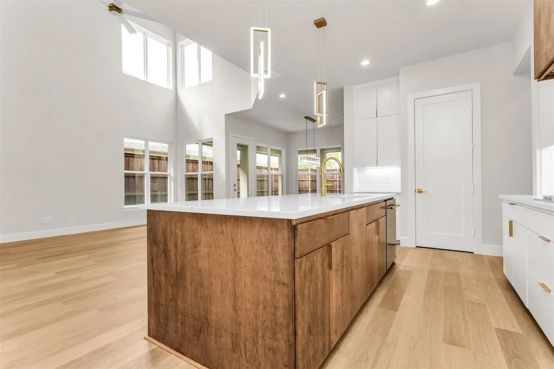 Photo of 13095 Broadhurst Drive