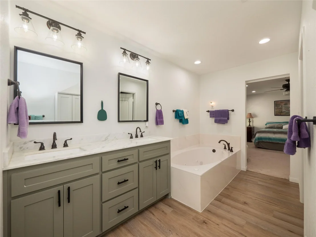 Photo of 614 W 3rd Street