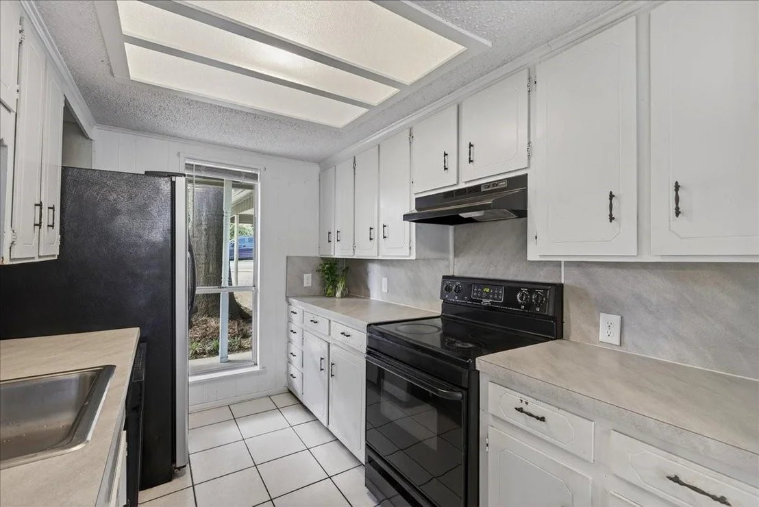 Photo of 1529 Oak Shore Drive