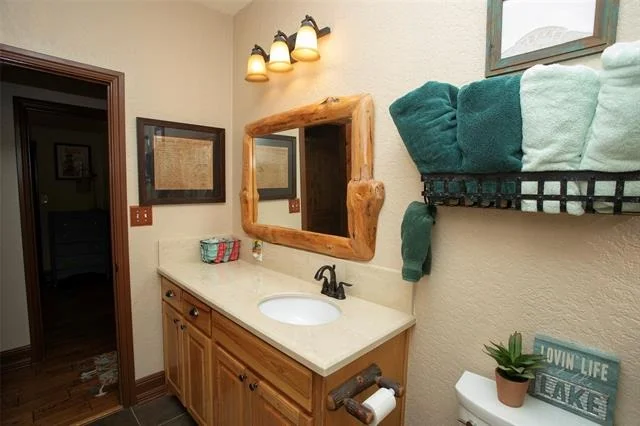 Photo of Unit 2 at 880 Cliffs Drive