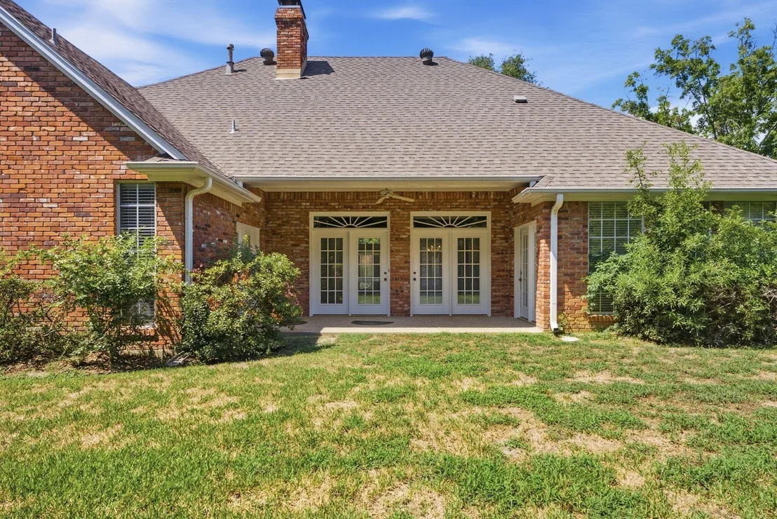 Photo of 3403 Pinecreek Drive