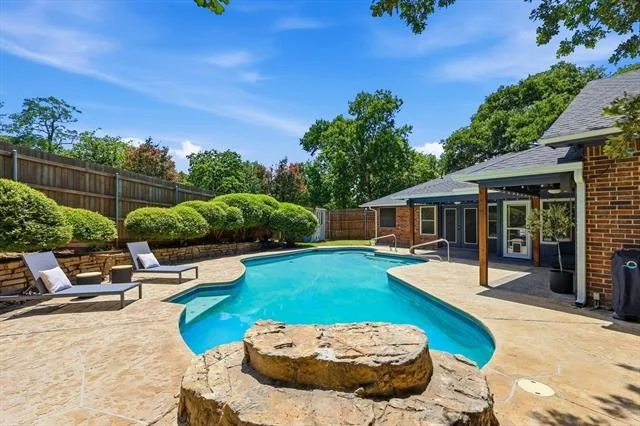 Photo of 5706 Trail Lake Drive