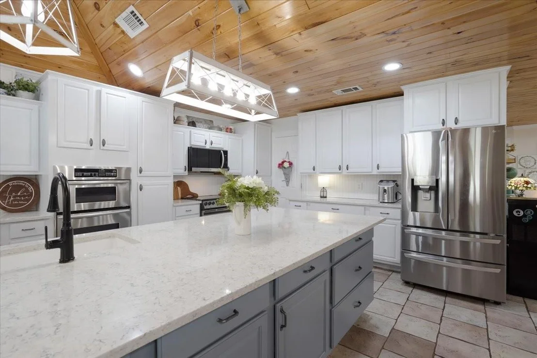 Photo of 6130 Peninsula Circle