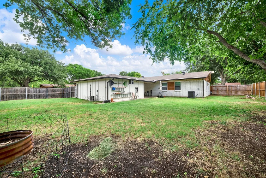 Photo of 745 Pinehurst Drive