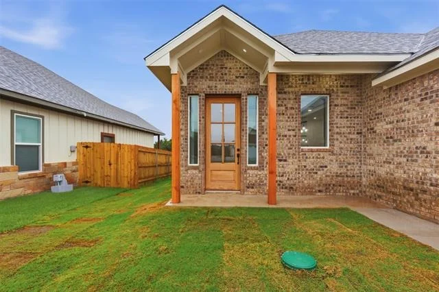 Photo of 1413 Ridgeview Circle