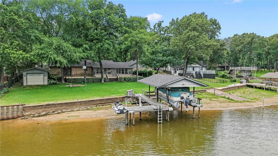 Photo of 111 Deer Island Road