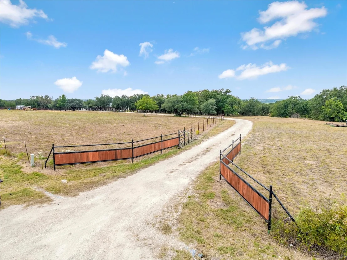 Photo of 6000 County Road 351