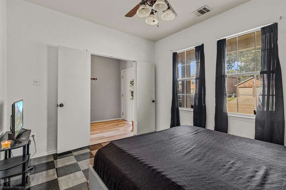 Photo of 503 Pinto Lane