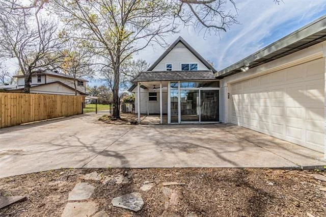 Photo of 1160 Harrison Lane