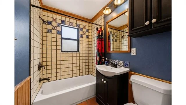 Photo of 117 Reading Avenue N