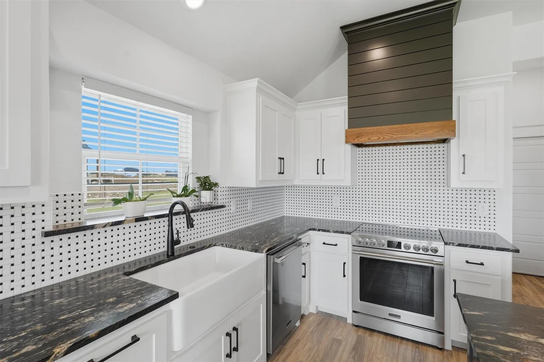 Photo of 6941 Eagle Creek Drive