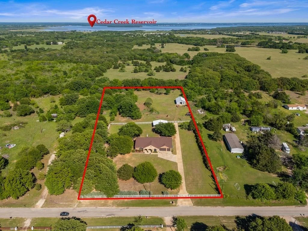 Photo of 17909 Terrace Drive
