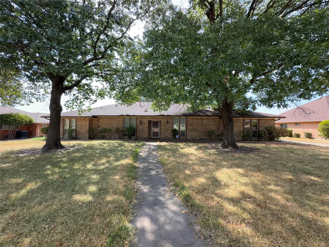 Photo of 1128 Post Oak Lane