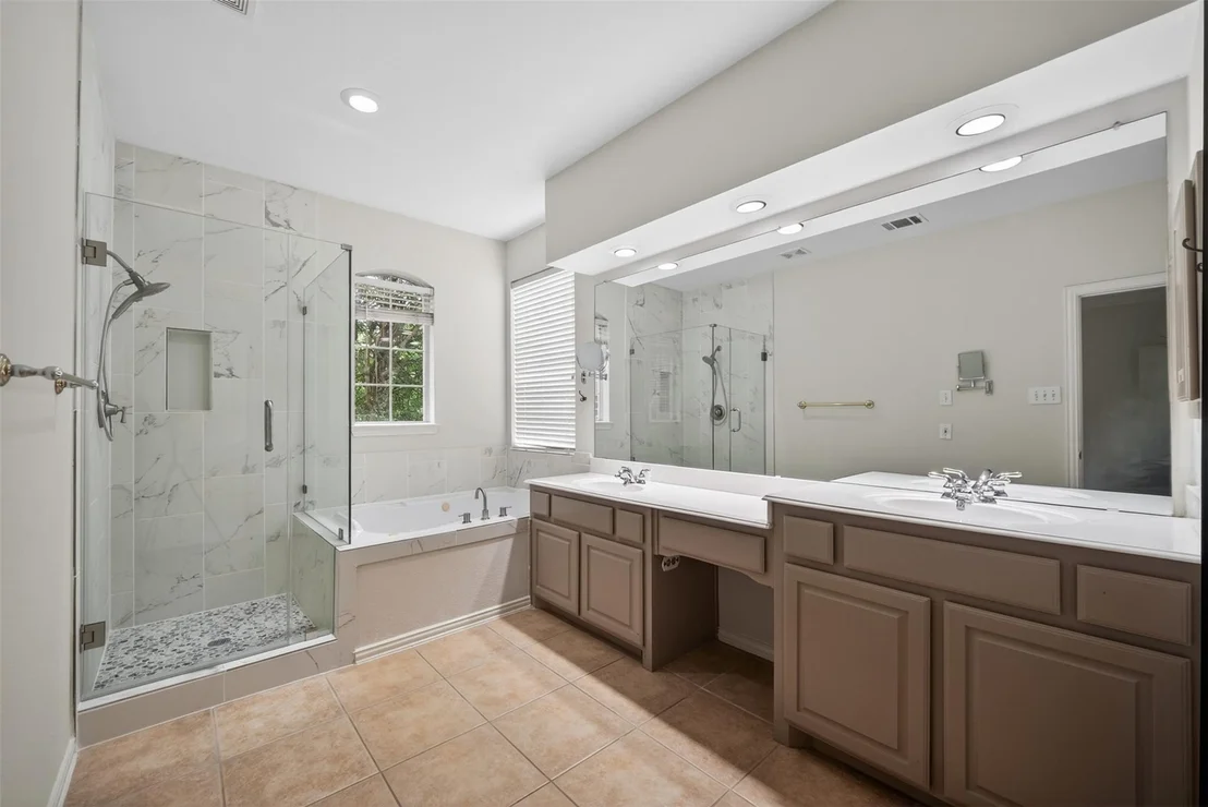 Photo of 1203 Rainforest Lane