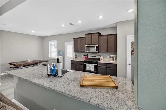 Photo of 905 Cawthorne Trail