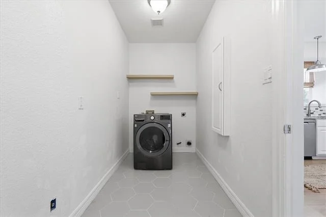 Photo of 5401 Palace Drive