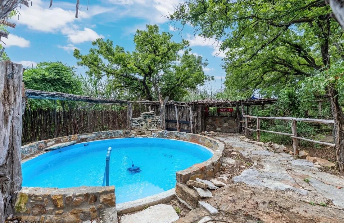 Photo of 3296 Campbell Trail