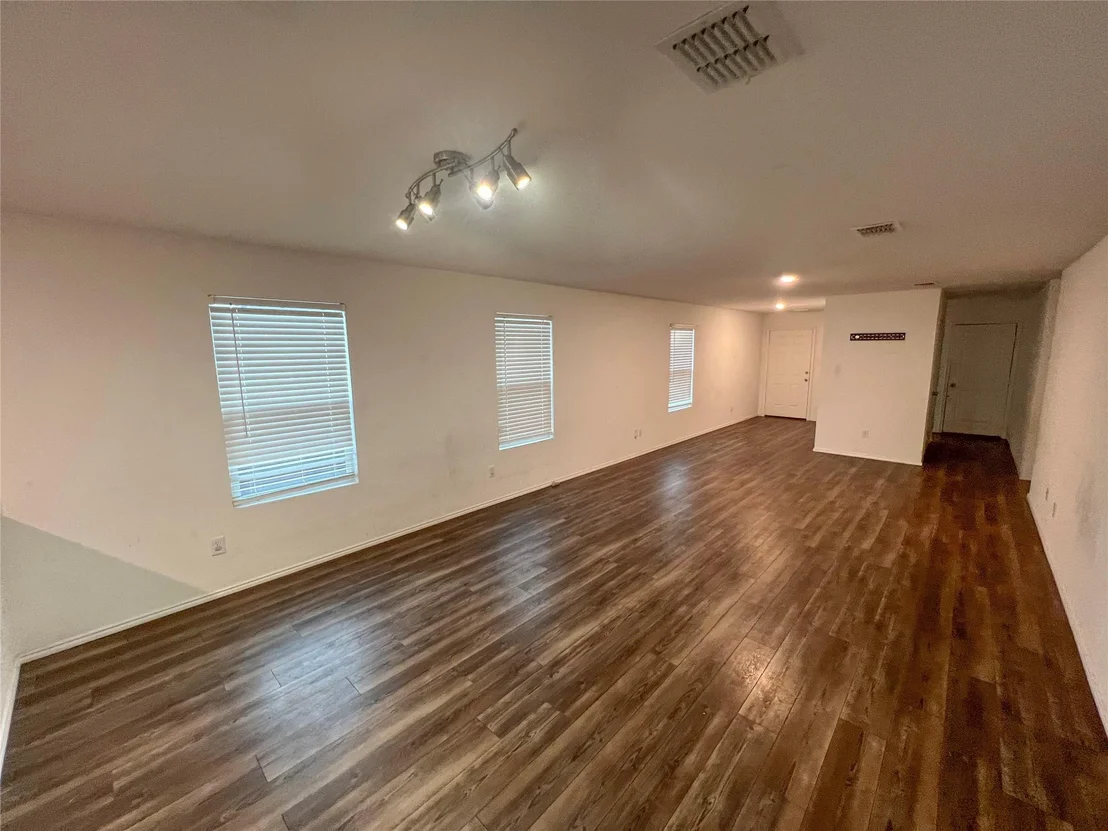 Photo of 715 Deerfern Drive