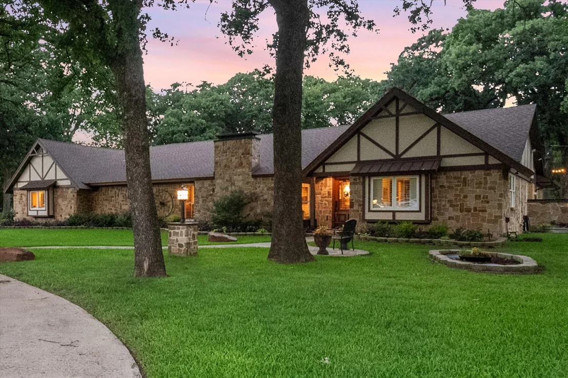 Photo of 2311 Chaparral Trail