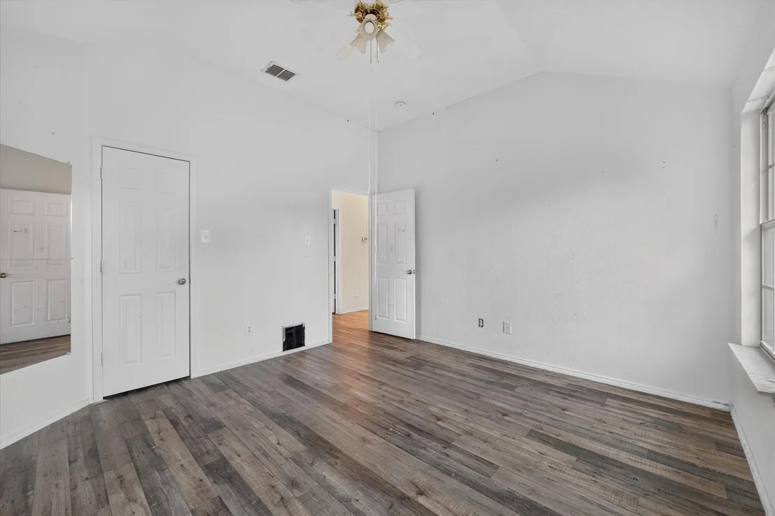 Photo of 10369 Bradshaw Drive