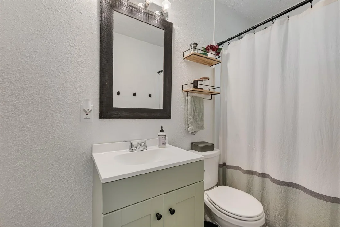 Photo of 3008 Albany Drive