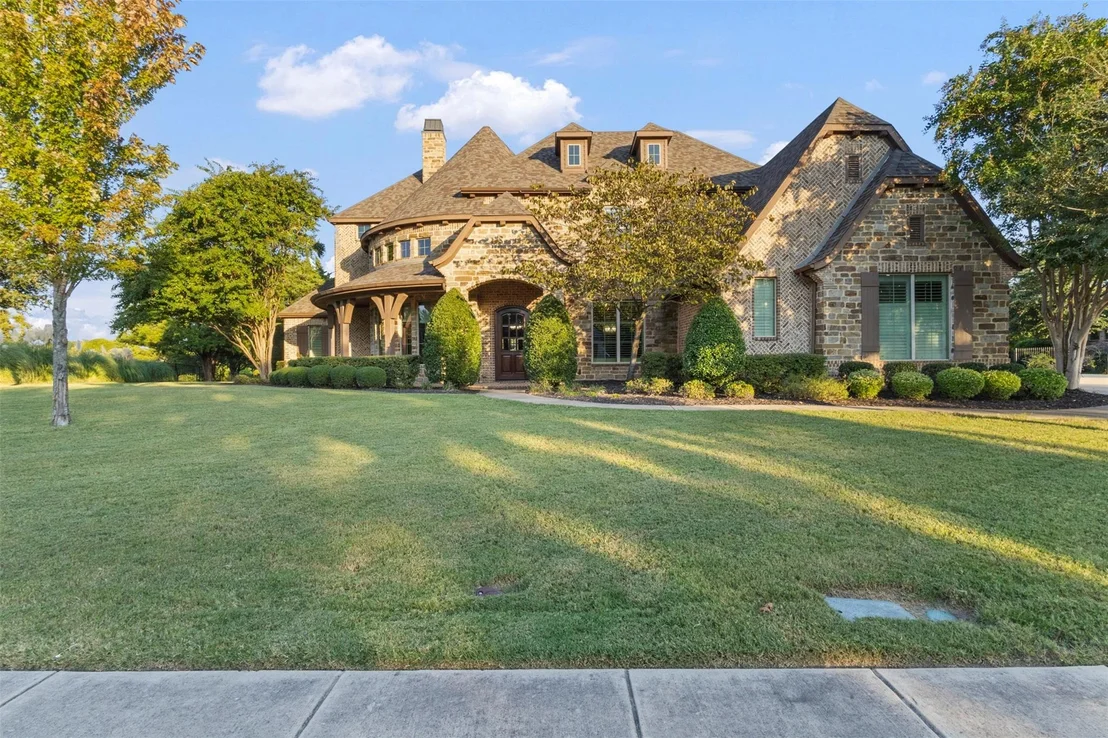 Photo of 1025 Cedar Glen Trail