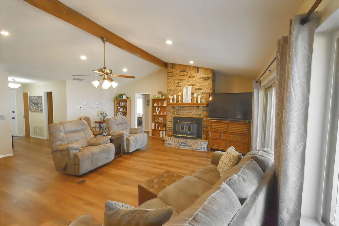 Photo of 156 Private Road 5218