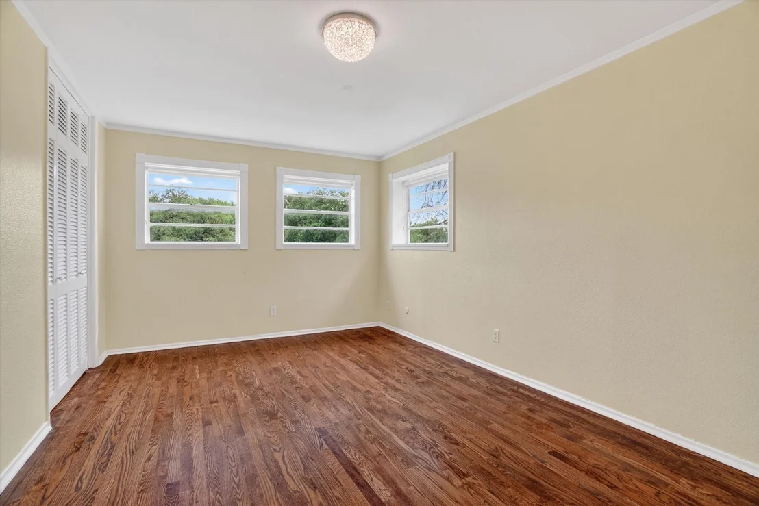 Photo of 6609 Genoa Road