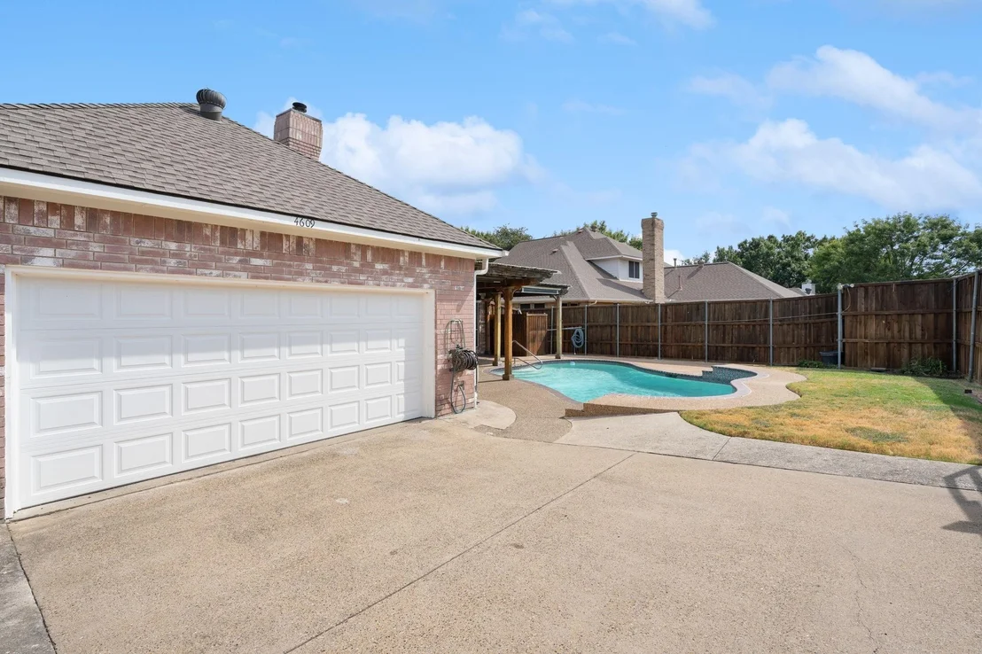Photo of 4609 Scenic Drive