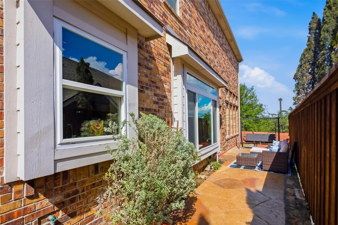 Photo of 9024 Bottlebrush Lane