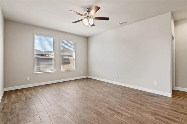 Photo of 15713 Euston Terrace