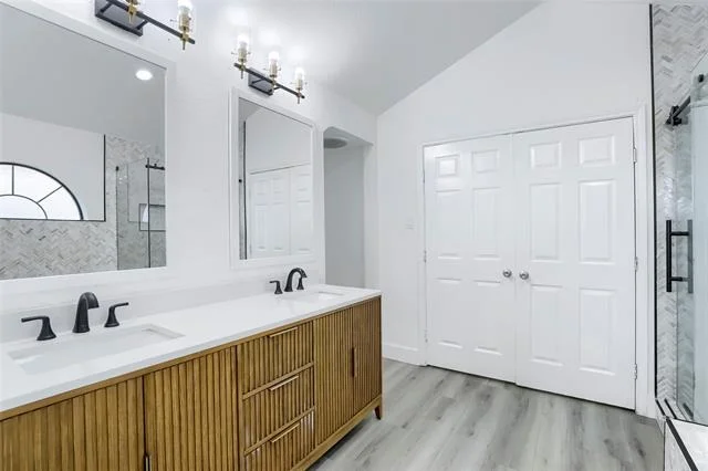 Photo of 6817 Wickliff Trail